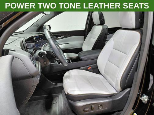 Mosaic Black Metallic 2025 Chevrolet Traverse High Country