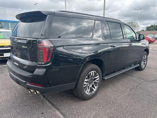 Black 2025 Chevrolet Suburban 4WD Z71