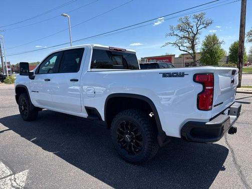 Summit White 2026 Chevrolet Silverado 2500 LT