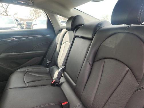 2017 Buick LaCrosse Essence