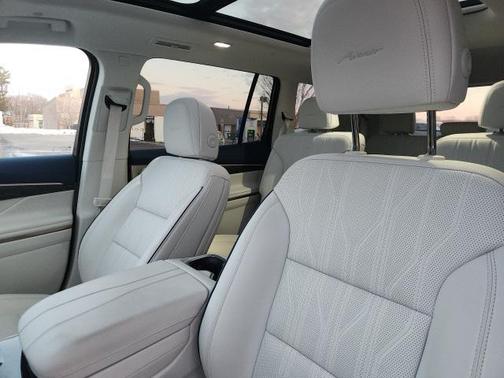 2025 Buick Enclave Avenir FWD