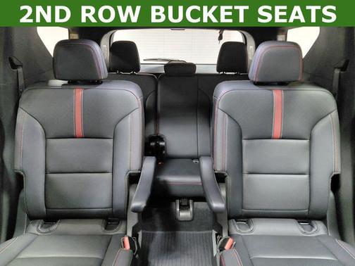 Radiant Red Tintcoat 2024 Chevrolet Traverse RS