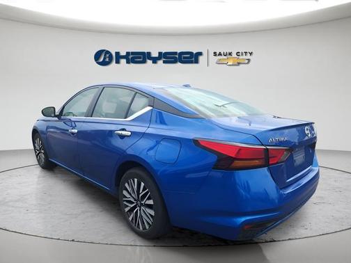 Bluestone Pearl 2025 Nissan Altima 2.5 SV