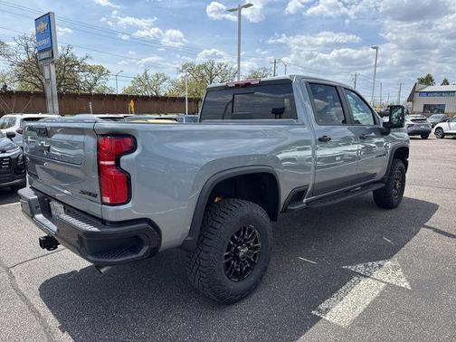 Sterling Gray Metallic 2026 Chevrolet Silverado 2500 Crew Cab, Standard Bed, XR2, 4WD