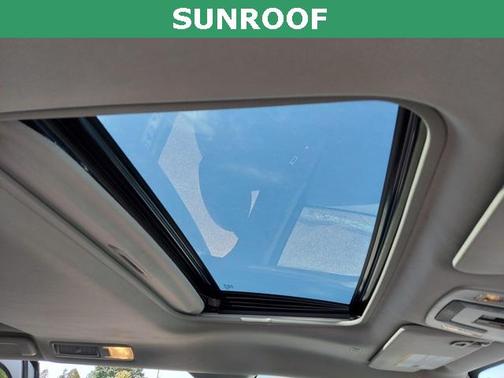 2021 Toyota Sienna XLE 8 Passenger