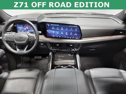 2025 Chevrolet Suburban 4WD Z71