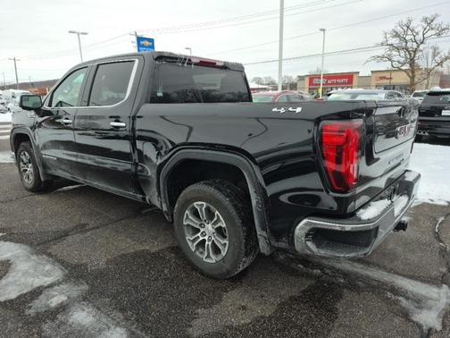 2025 GMC Sierra 1500 SLT