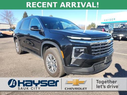 2025 Chevrolet Traverse LT