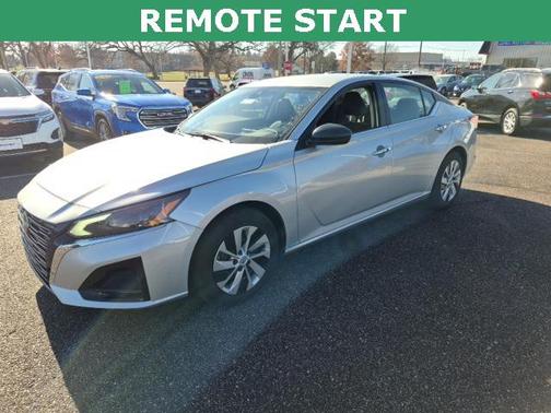 2024 Nissan Altima S FWD