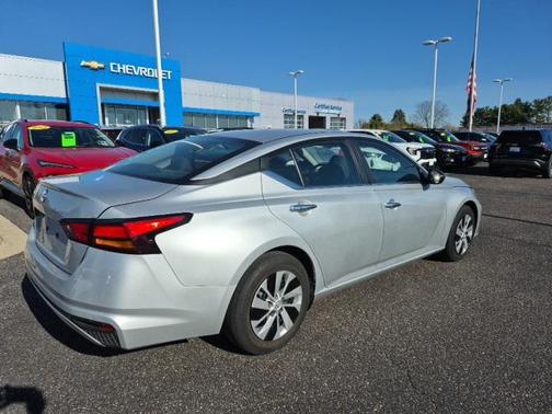 2024 Nissan Altima S FWD