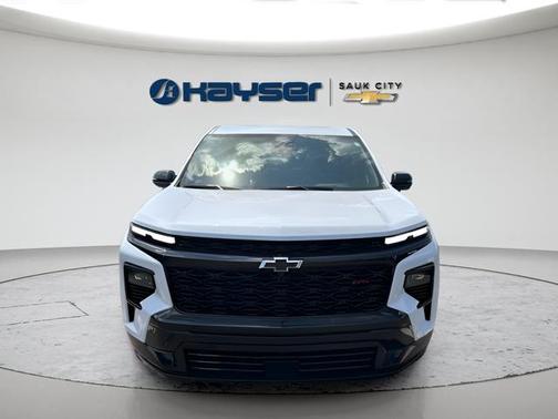 Polar White Tricoat 2026 Chevrolet Traverse RS