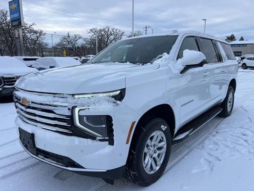 2026 Chevrolet Suburban LT