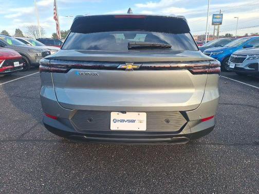 Sterling Gray Metallic 2026 Chevrolet Equinox EV LT