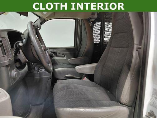 Summit White 2019 Chevrolet Express 2500 Work Van