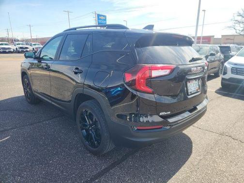 Ebony Twilight Metallic 2022 GMC Terrain SLE
