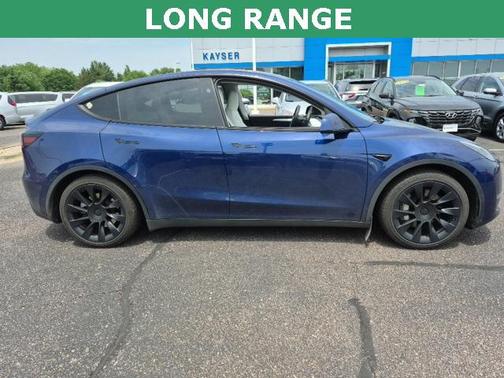 2023 Tesla Model Y Long Range Dual Motor All-Wheel Drive