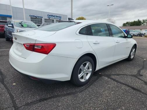 2022 Chevrolet Malibu 1LS