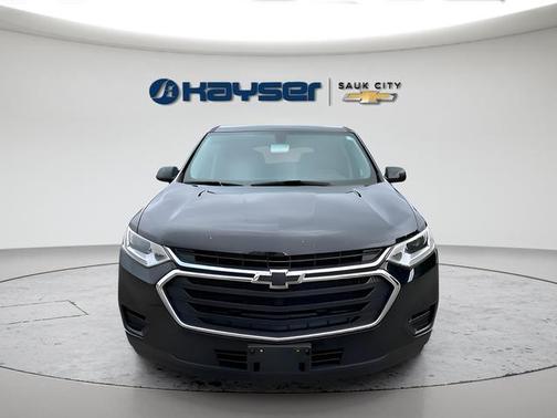 Mosaic Black Metallic 2019 Chevrolet Traverse LS