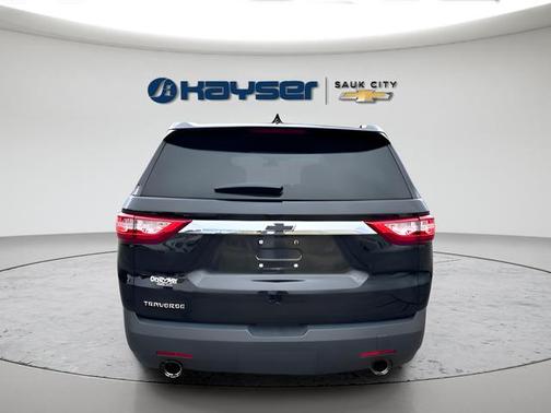 Mosaic Black Metallic 2019 Chevrolet Traverse LS