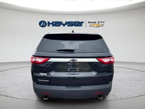 Mosaic Black Metallic 2019 Chevrolet Traverse LS