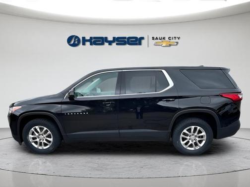 Mosaic Black Metallic 2019 Chevrolet Traverse LS