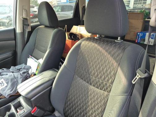 Brilliant Silver 2018 Nissan Rogue SV