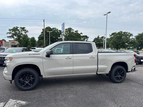 White Sands 2026 Chevrolet Silverado 1500 RST