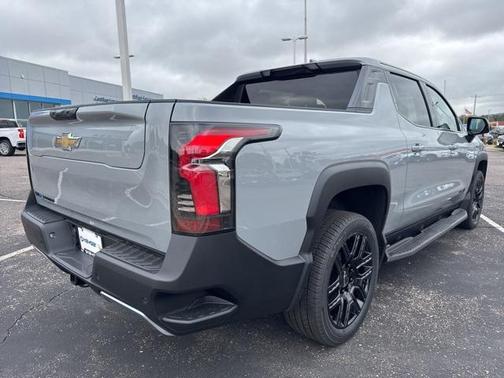 2026 Chevrolet Silverado EV LT