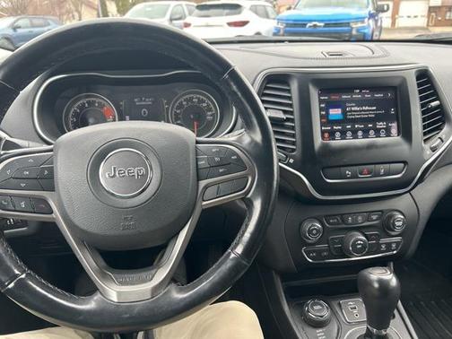 2021 Jeep Cherokee Latitude Lux