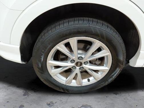 White 2025 Audi Q3 Premium 45 TFSI S line quattro Tiptronic
