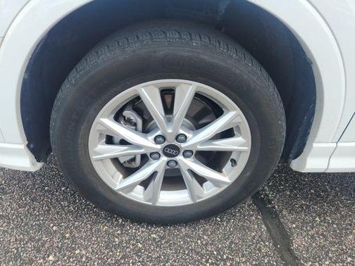 White 2025 Audi Q3 Premium 45 TFSI S line quattro Tiptronic