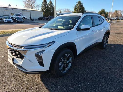 Summit White 2026 Chevrolet Trax LT