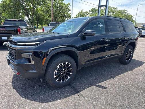 Mosaic Black Metallic 2026 Chevrolet Traverse Z71