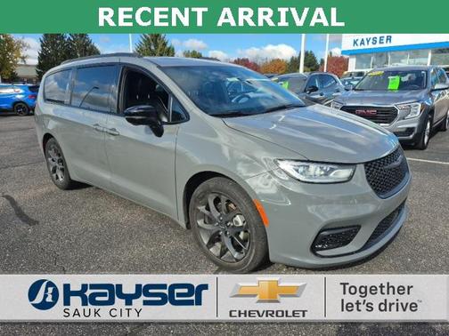 2025 Chrysler Pacifica Limited