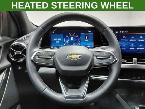 Mosaic Black Metallic 2026 Chevrolet Equinox 1LT