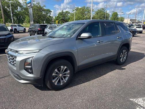 Sterling Gray Metallic 2026 Chevrolet Equinox 1LT