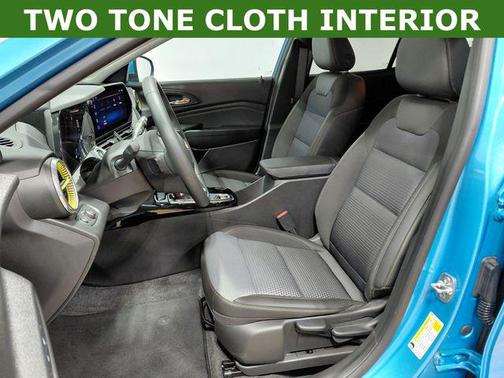 Marina Blue Metallic 2025 Chevrolet Trax LT