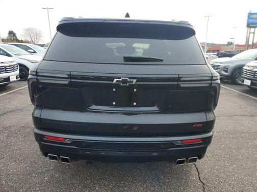 Mosaic Black Metallic 2025 Chevrolet Traverse RS