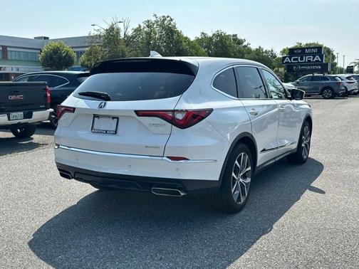 2024 Acura MDX w/Technology Package