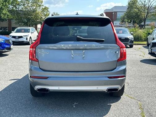 2019 Volvo XC90 T6 Momentum