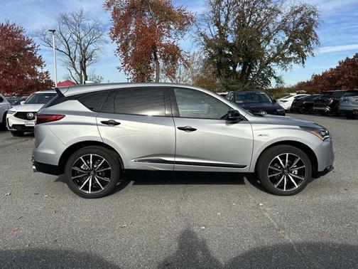 2025 Acura RDX w/A-Spec Advance Package