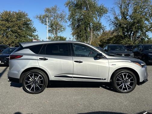 2025 Acura RDX w/A-Spec Advance Package