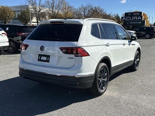 2022 Volkswagen Tiguan SE