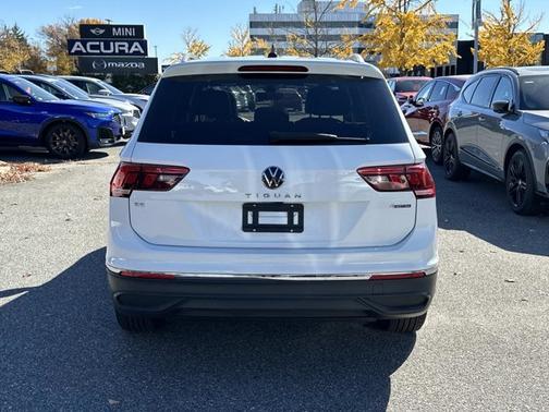 2022 Volkswagen Tiguan SE