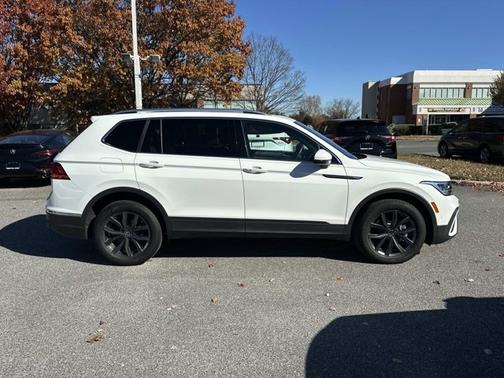 2022 Volkswagen Tiguan SE
