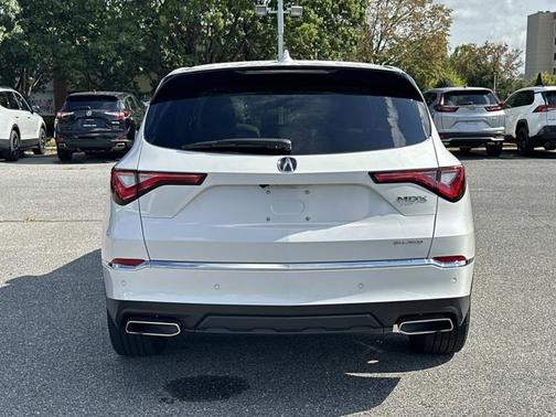 2024 Acura MDX w/Technology Package