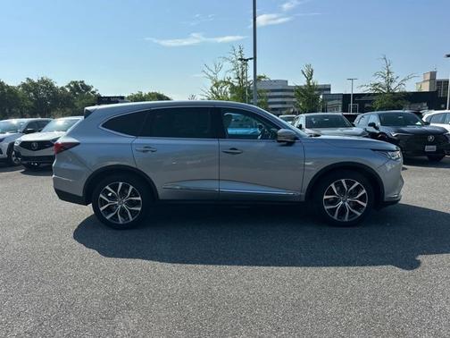2023 Acura MDX w/Technology Package