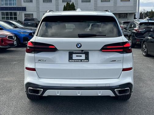 2025 BMW X5 xDrive40i
