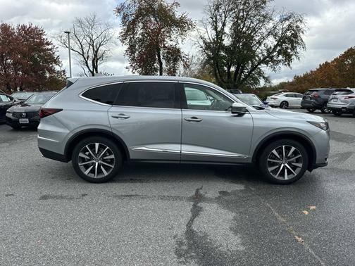 2025 Acura MDX w/Technology Package