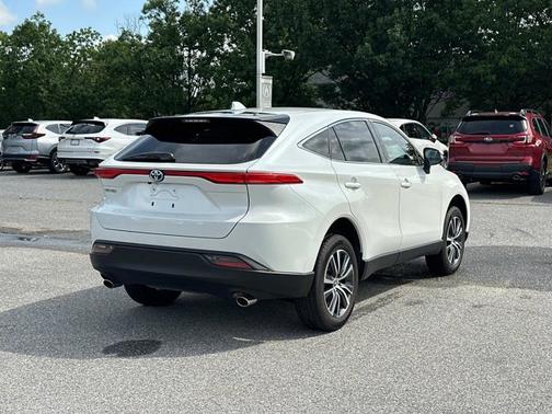 2024 Toyota Venza LE